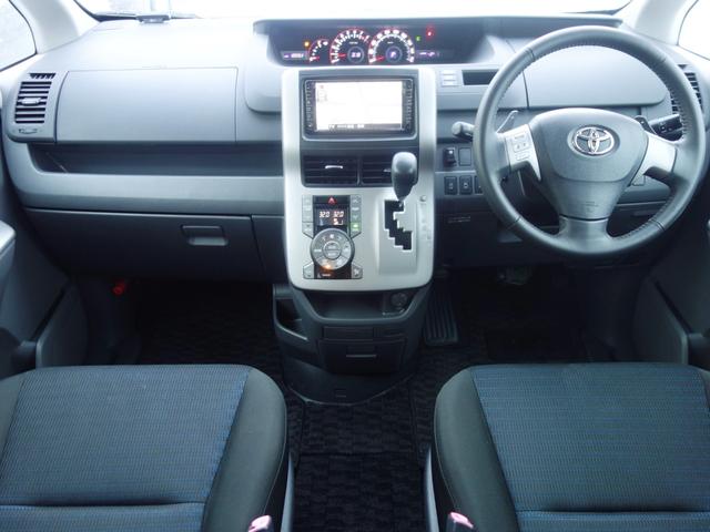 ZS 煌II 8人 4WD 両側電動スライドドア HDDナビ バックカメラ ワンセグTV CD/DVD フリップダウンモニター 横滑り防止機能 前後ドライブレコーダー パドルシフト ETC スマートキー プッシュスタート HID(7枚目)