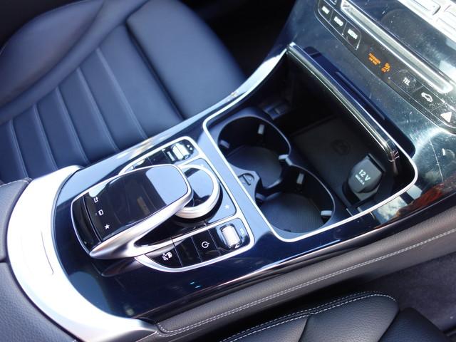 GLC250 4マチックスポーツ(本革仕様) 4WD ヘッドアップディスプレイ パノラミックスライディングルーフ ブルメスターサラウンドシステム エアバランスパッケージ パワーシート 全席シートヒーター 全周囲カメラ AMGスタイリングパッケージ(7枚目)