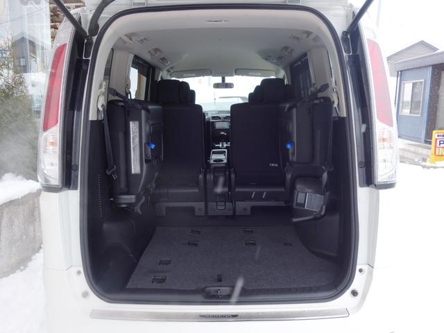 セレナ ハイウェイスター　Ｖセレクション　４ＷＤ　両側電動スライドドア　横滑り防止装置　バックカメラ　純正ＳＤナビ　フルセグＴＶ　ＣＤ／ＤＶＤ　アイドリングストップ　クルーズコントロール　ＥＴＣ　スマートキー　電動格納ミラー　フォグランプ　フルエアロ（39枚目）
