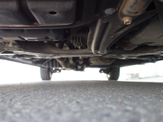 ノア Ｓｉ　レイッシュ　４ＷＤ　両側電動スライドドア　バックカメラ　社外ＳＤナビ　フルセグＴＶ　ＣＤ／ＤＶＤ再生　パドルシフト　切替式４ＷＤ　ＥＴＣ　ＭＴモード付　スマートキー　ＨＩＤヘッドライト　フォグランプ　ドライブレコーダー（40枚目）