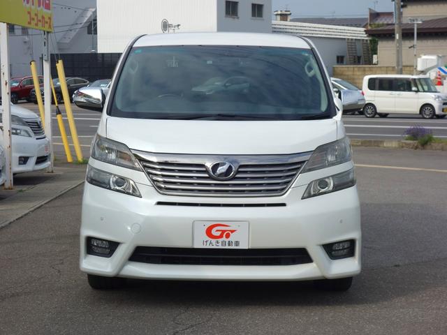 ヴェルファイア ２．４Ｚ　プラチナセレクションＩＩ　４ＷＤ　横滑り防止装置　両側電動スライドドア　バックカメラ　社外ＨＤＤナビ　後席モニター　ステアリングスイッチ　クリアランスソナー　スマートキー　ＥＴＣ　ＨＩＤヘッドライト　フォグランプ　ドライブレコーダー（3枚目）