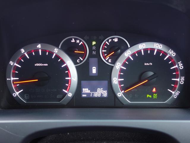 ヴェルファイア ２．４Ｚ　プラチナセレクションＩＩ　４ＷＤ　横滑り防止装置　両側電動スライドドア　バックカメラ　社外ＨＤＤナビ　後席モニター　ステアリングスイッチ　クリアランスソナー　スマートキー　ＥＴＣ　ＨＩＤヘッドライト　フォグランプ　ドライブレコーダー（22枚目）