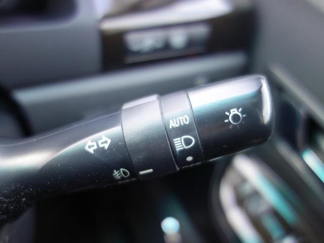 ヴェルファイア ２．４Ｚ　プラチナセレクションＩＩ　４ＷＤ　横滑り防止装置　両側電動スライドドア　バックカメラ　社外ＨＤＤナビ　後席モニター　ステアリングスイッチ　クリアランスソナー　スマートキー　ＥＴＣ　ＨＩＤヘッドライト　フォグランプ　ドライブレコーダー（24枚目）