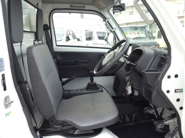 キャリイトラック 保冷車　両側スライドドア　４ＷＤ　軽トラック　バックカメラ　社外ディスプレイオーディオ　ＣＤ／ＤＶＤ再生　ＦＭ／ＡＭ　Ｂｌｕｅｔｏｏｔｈ　切替式４ＷＤ　キーレスエントリー　５ＭＴ（17枚目）