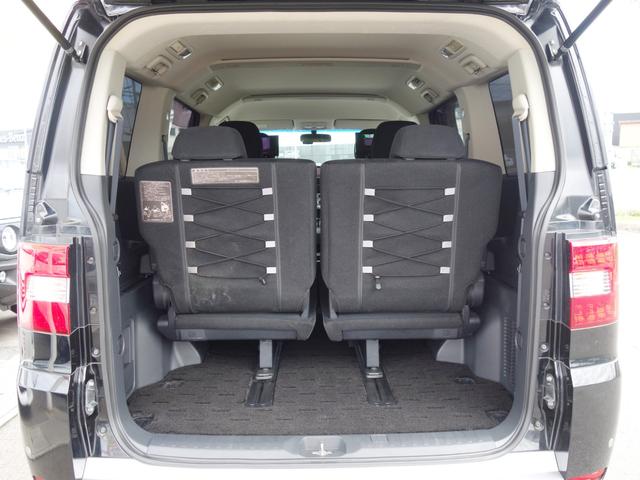 デリカＤ：５ Ｇ　パワーパッケージ　４ＷＤ　ＳＵＶ　寒冷地仕様　横滑り防止装置　左側電動スライドドア　社外ＨＤＤナビ　フルセグＴＶ　後席用ヘッドレスモニター×２　クルーズコントロール　パドルシフト　スマートキー　ＥＴＣ　社外ドライブレコーダー（34枚目）