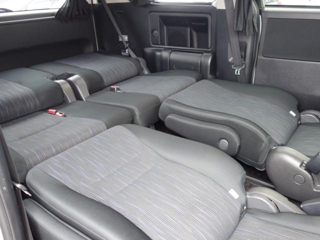 ヴォクシー ＺＳ　煌　４ＷＤ　寒冷地仕様　フロントガラス熱線　両側電動スライドドア　バックカメラ　社外メモリーナビ　フルセグＴＶ　ＥＴＣ　パドルシフト　スマートキー　ＨＩＤヘッドライト　フォグランプ　ドライブレコーダー（32枚目）