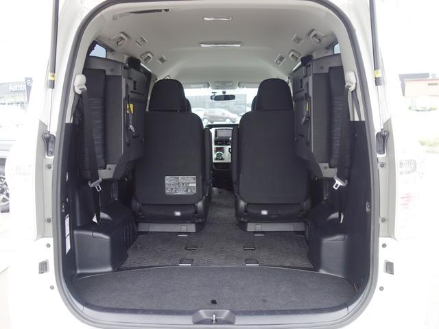 ヴォクシー ＺＳ　煌　４ＷＤ　寒冷地仕様　フロントガラス熱線　両側電動スライドドア　バックカメラ　社外メモリーナビ　フルセグＴＶ　ＥＴＣ　パドルシフト　スマートキー　ＨＩＤヘッドライト　フォグランプ　ドライブレコーダー（35枚目）