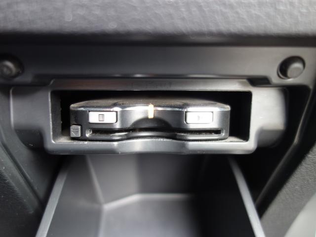 ヴェルファイア ２．４Ｚ　プラチナセレクションＩＩ　４ＷＤ　横滑り防止装置　両側電動スライドドア　バックカメラ　純正ＨＤＤナビ　フルセグＴＶ　ＣＤ／ＤＶＤ　後席フリップダウンモニター　クリアランスソナー　スマートキー　ＥＴＣ　ＨＩＤヘッドライト　フォグランプ（27枚目）