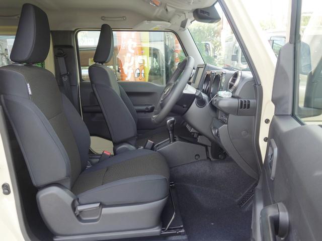 ジムニー XC 4WD 軽自動車 SUV 届出済未使用車 横滑り防止 シートヒーター アイドリングストップ クルーズコントロール クリアランスソナー スマートキー LEDヘッドライト・フォグランプ スズキセーフティサポート(11枚目)
