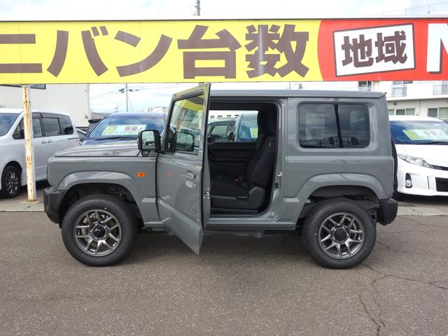 ジムニー XC 4WD 軽自動車 SUV  届出済未使用車 横滑り防止装置 シートヒーター アイドリングストップ クルーズコントロール クリアランスソナー スマートキー ミラーヒーター LEDヘッドライト・フォグランプ(8枚目)