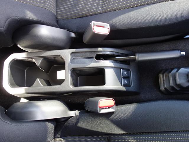 ジムニー XC 4WD 軽自動車 SUV  届出済未使用車 横滑り防止装置 シートヒーター アイドリングストップ クルーズコントロール クリアランスソナー スマートキー ミラーヒーター LEDヘッドライト・フォグランプ(10枚目)