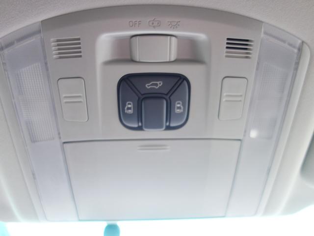 ヴェルファイア 2.4Z プラチナムセレクション 4WD 横滑り防止装置 両側電動スライドドア バックカメラ 社外HDDナビ フルセグTV CD/DVD 後席フリップダウンモニター クリアランスソナー スマートキー ETC HIDヘッドライト フォグランプ(13枚目)