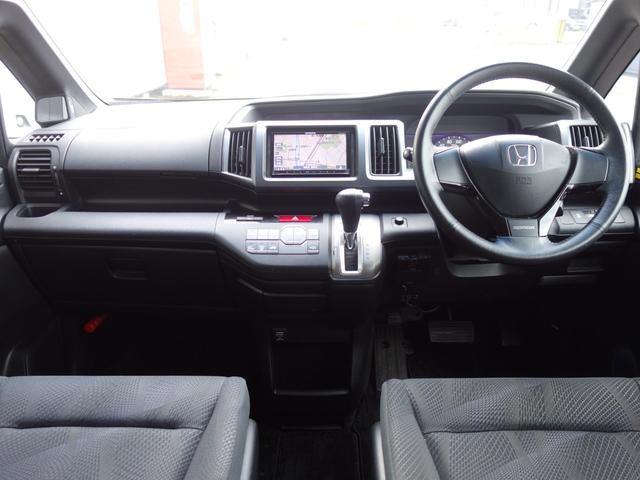 ステップワゴンスパーダ Z 4WD フロントガラス熱線 横滑り防止装置 両側電動スライドドア バックカメラ 社外メモリーナビ ワンセグTV CD/DVD ETC パドルシフト HID フォグランプ スマートキー ミラーヒーター(11枚目)