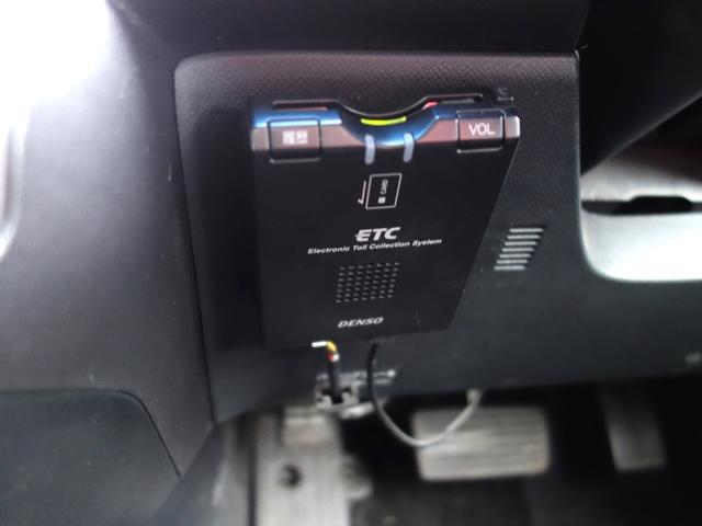 ステップワゴンスパーダ Z 4WD フロントガラス熱線 横滑り防止装置 両側電動スライドドア バックカメラ 社外メモリーナビ ワンセグTV CD/DVD ETC パドルシフト HID フォグランプ スマートキー ミラーヒーター(27枚目)