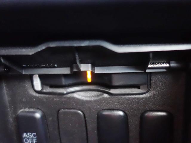 デリカＤ：５ Ｇ　ナビパッケージ　４ＷＤ　ＳＵＶ　左側電動スライドドア　バックカメラ　フロントカメラ　サイドカメラ　純正ＨＤＤナビ　ワンセグＴＶ　ＣＤ／ＤＶＤ再生　ミュージックサーバー　クルーズコントロール　パドルシフト　スマートキー　ＥＴＣ（29枚目）