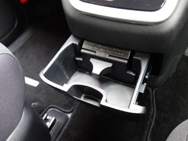 セレナ ハイウェイスター Vセレクション 4WD 両側電動スライドドア 横滑り防止装置 シートヒーター 360℃カメラ 純正SDナビ フルセグTV CD/DVD/BD再生 後席フリップダウンモニター アイドリングストップ クルーズコントロール ETC(20枚目)