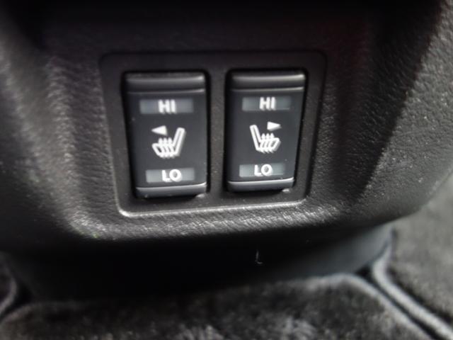 セレナ ハイウェイスター Vセレクション 4WD 両側電動スライドドア 横滑り防止装置 シートヒーター 360℃カメラ 純正SDナビ フルセグTV CD/DVD/BD再生 後席フリップダウンモニター アイドリングストップ クルーズコントロール ETC(21枚目)