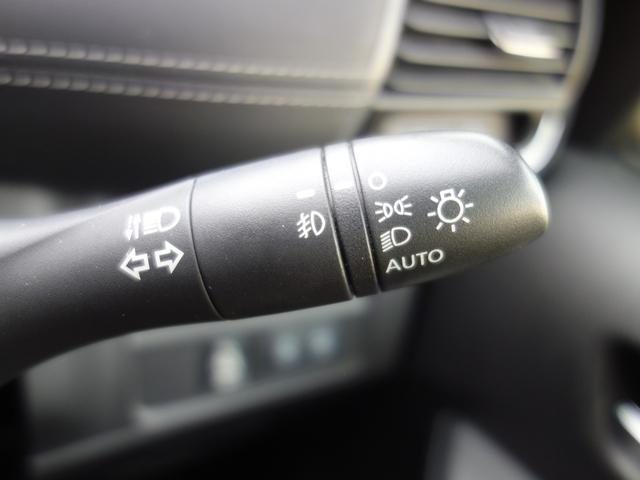 セレナ ハイウェイスター Vセレクション 4WD 両側電動スライドドア 横滑り防止装置 シートヒーター 360℃カメラ 純正SDナビ フルセグTV CD/DVD/BD再生 後席フリップダウンモニター アイドリングストップ クルーズコントロール ETC(27枚目)