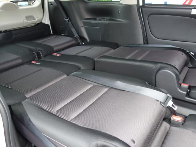 セレナ ハイウェイスター Vセレクション 4WD 両側電動スライドドア 横滑り防止装置 シートヒーター 360℃カメラ 純正SDナビ フルセグTV CD/DVD/BD再生 後席フリップダウンモニター アイドリングストップ クルーズコントロール ETC(37枚目)