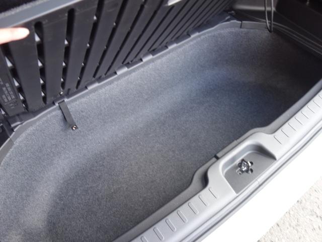 セレナ ハイウェイスター Vセレクション 4WD 両側電動スライドドア 横滑り防止装置 シートヒーター 360℃カメラ 純正SDナビ フルセグTV CD/DVD/BD再生 後席フリップダウンモニター アイドリングストップ クルーズコントロール ETC(40枚目)