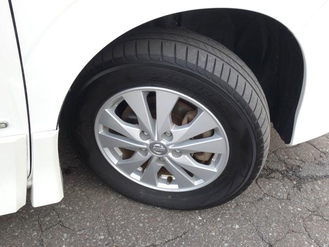 セレナ ハイウェイスター Vセレクション 4WD 両側電動スライドドア 横滑り防止装置 シートヒーター 360℃カメラ 純正SDナビ フルセグTV CD/DVD/BD再生 後席フリップダウンモニター アイドリングストップ クルーズコントロール ETC(42枚目)