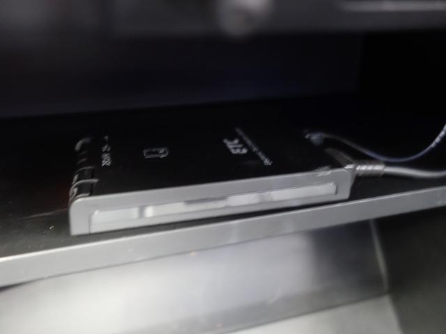 セレナ ハイウェイスター　４ＷＤ　横滑り防止装置　衝突軽減ブレーキ　両側電動スライドドア　３６０℃カメラ　純正ＳＤナビ　フルセグＴＶ　アイドリングストップ　クルーズコントロール　ＥＴＣ　スマートキー　フォグランプ　ドライブレコーダー（15枚目）