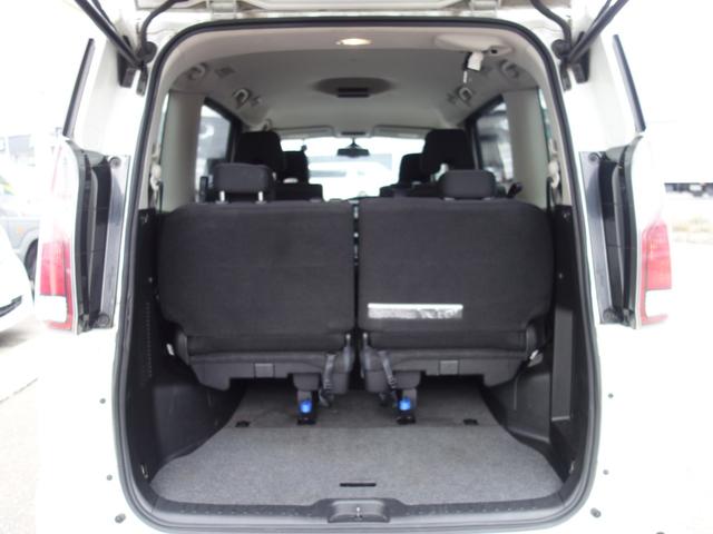 セレナ ハイウェイスター　４ＷＤ　横滑り防止装置　衝突軽減ブレーキ　両側電動スライドドア　３６０℃カメラ　純正ＳＤナビ　フルセグＴＶ　アイドリングストップ　クルーズコントロール　ＥＴＣ　スマートキー　フォグランプ　ドライブレコーダー（38枚目）