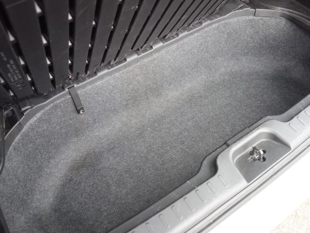 セレナ ハイウェイスター　４ＷＤ　横滑り防止装置　衝突軽減ブレーキ　両側電動スライドドア　３６０℃カメラ　純正ＳＤナビ　フルセグＴＶ　アイドリングストップ　クルーズコントロール　ＥＴＣ　スマートキー　フォグランプ　ドライブレコーダー（40枚目）