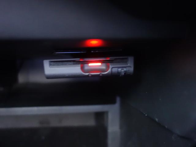 ノート Ｘ　ＦＯＵＲ　４ＷＤ　横滑り防止装置　全方位カメラ　純正メモリーナビ　フルセグＴＶ　ＣＤ／ＤＶＤ再生　ＥＴＣ　クリアランスソナー　切替式４ＷＤ　スマートキー　　ミラーヒーター　フォグランプ　純正ドライブレコーダー（15枚目）