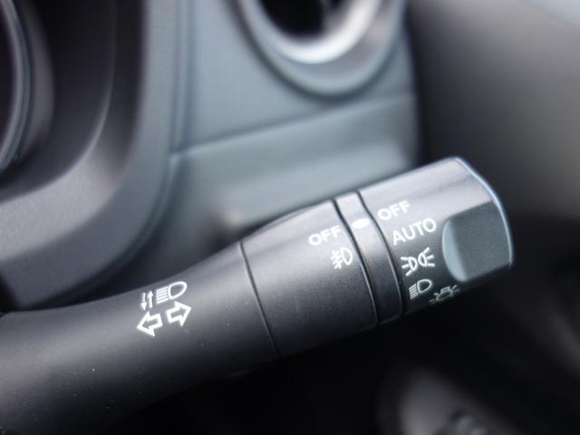 ノート Ｘ　ＦＯＵＲ　４ＷＤ　横滑り防止装置　全方位カメラ　純正メモリーナビ　フルセグＴＶ　ＣＤ／ＤＶＤ再生　ＥＴＣ　クリアランスソナー　切替式４ＷＤ　スマートキー　　ミラーヒーター　フォグランプ　純正ドライブレコーダー（24枚目）