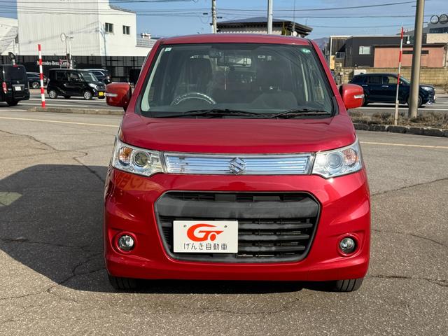 ワゴンＲスティングレー Ｔ　４ＷＤ　軽自動車　横滑り防止装置　シートヒーター　社外ＣＤデッキ　アイドリングストップ　パドルシフト　スマートキー　ＥＴＣ　ＨＩＤ　フォグランプ　電動格納ミラー　ミラーヒーター　社外ドライブレコーダー（3枚目）