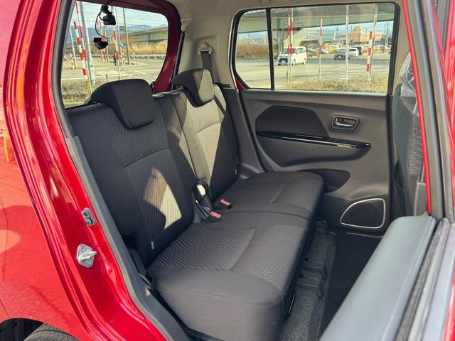 ワゴンＲスティングレー Ｔ　４ＷＤ　軽自動車　横滑り防止装置　シートヒーター　社外ＣＤデッキ　アイドリングストップ　パドルシフト　スマートキー　ＥＴＣ　ＨＩＤ　フォグランプ　電動格納ミラー　ミラーヒーター　社外ドライブレコーダー（18枚目）