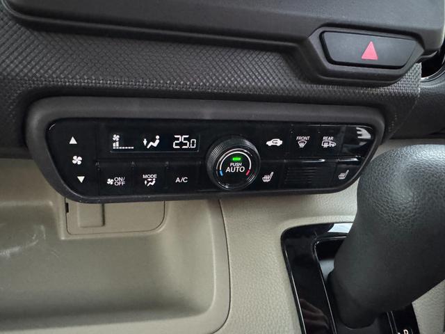 Ｎ－ＢＯＸ Ｇホンダセンシング　４ＷＤ　軽自動車　横滑り防止装置　シートヒーター（運転席・助手席）　社外ＣＤデッキ　ＦＭ／ＡＭ　アイドリングストップ　スマートキー　電動格納ミラー　ミラーヒーター　ＬＥＤヘッドライト　社外エンジンスターター（11枚目）