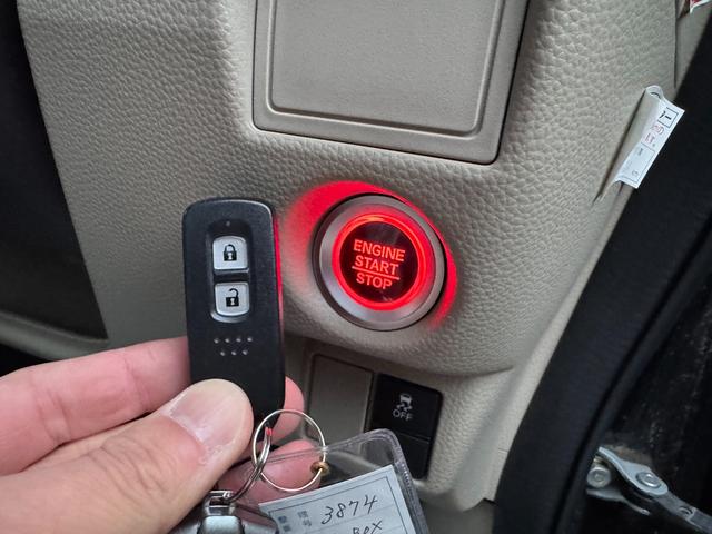 Ｎ－ＢＯＸ Ｇホンダセンシング　４ＷＤ　軽自動車　横滑り防止装置　シートヒーター（運転席・助手席）　社外ＣＤデッキ　ＦＭ／ＡＭ　アイドリングストップ　スマートキー　電動格納ミラー　ミラーヒーター　ＬＥＤヘッドライト　社外エンジンスターター（13枚目）