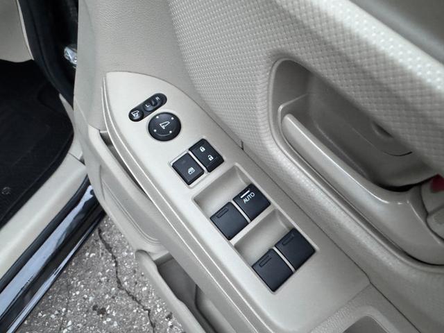 Ｎ－ＢＯＸ Ｇホンダセンシング　４ＷＤ　軽自動車　横滑り防止装置　シートヒーター（運転席・助手席）　社外ＣＤデッキ　ＦＭ／ＡＭ　アイドリングストップ　スマートキー　電動格納ミラー　ミラーヒーター　ＬＥＤヘッドライト　社外エンジンスターター（15枚目）