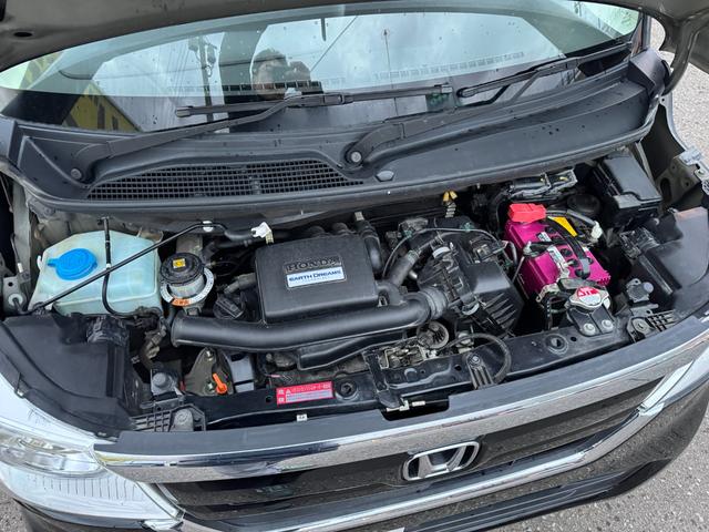 Ｎ－ＢＯＸ Ｇホンダセンシング　４ＷＤ　軽自動車　横滑り防止装置　シートヒーター（運転席・助手席）　社外ＣＤデッキ　ＦＭ／ＡＭ　アイドリングストップ　スマートキー　電動格納ミラー　ミラーヒーター　ＬＥＤヘッドライト　社外エンジンスターター（24枚目）