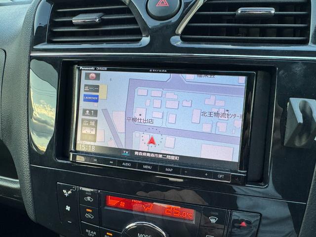 セレナ ハイウェイスター　４ＷＤ　両側電動スライドドア　横滑り防止装置　アイドリングストップ　クルーズコントロール　スマートキー　プッシュスタート　電動格納ミラー　ミラーヒーター　ＨＩＤヘッドライト　フォグランプ（10枚目）