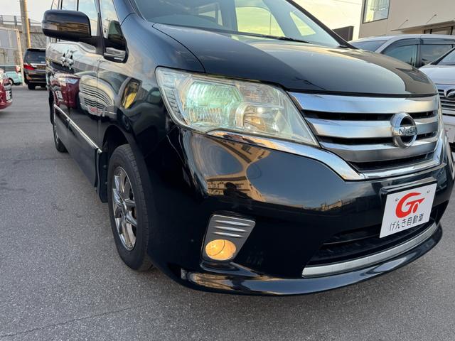 セレナ ハイウェイスター　４ＷＤ　両側電動スライドドア　横滑り防止装置　アイドリングストップ　クルーズコントロール　スマートキー　プッシュスタート　電動格納ミラー　ミラーヒーター　ＨＩＤヘッドライト　フォグランプ（22枚目）