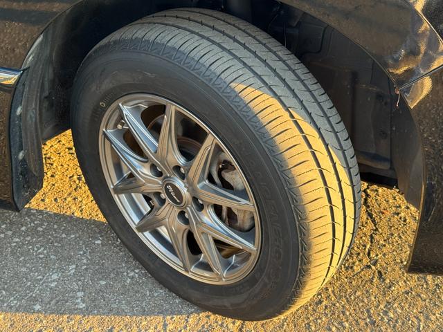 セレナ ハイウェイスター　４ＷＤ　両側電動スライドドア　横滑り防止装置　アイドリングストップ　クルーズコントロール　スマートキー　プッシュスタート　電動格納ミラー　ミラーヒーター　ＨＩＤヘッドライト　フォグランプ（23枚目）