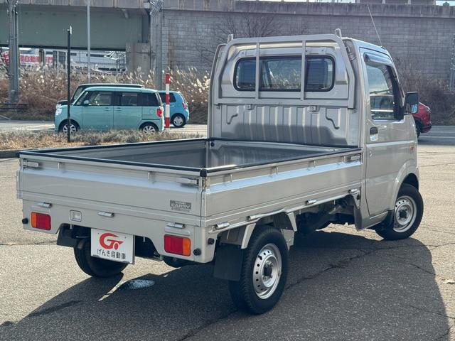 キャリイトラック ＫＵ　４ＷＤ　軽トラック　純正ラジオ　切替式４ＷＤ（2枚目）