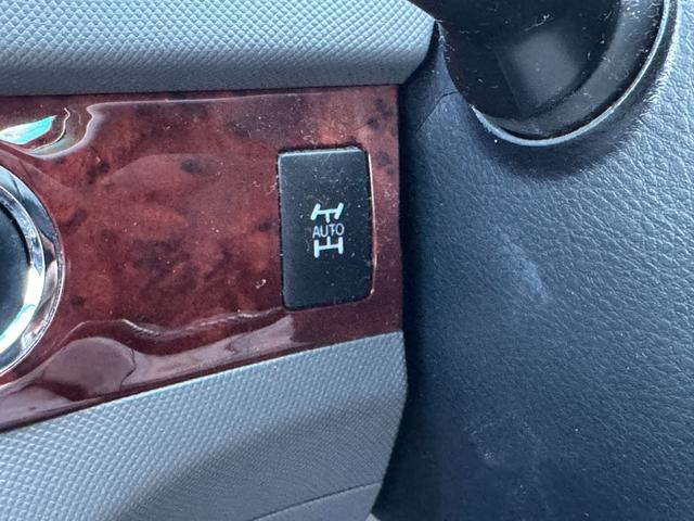 エスティマ ２．４アエラス　Ｇエディション　４ＷＤ　寒冷地仕様　フロントガラス熱線　両側電動スライドドア　バックカメラ　純正ＳＤナビ　フルセグＴＶ　ＣＤ／ＤＶＤ　後席フリップダウンモニター　クルーズコントロール　ＥＴＣ　スマートキー　オートライト（14枚目）