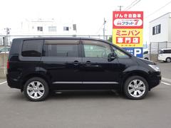 すべての車に外装のコーティングと各種ルームクリーニングを施工いたします！外装も内装も愛車はいつもピカピカキレイが気持ちいいですね♪ 5
