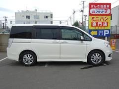 すべての車に外装のコーティングと各種ルームクリーニングを施工いたします！外装も内装も愛車はいつもピカピカキレイが気持ちいいですね♪ 5