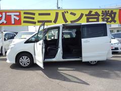 開口部が広い両側スライドドアなので荷物の積み下ろしもラクラクです♪駐車場の間隔が狭いところでも安心してドアを開けることができますね！ 7