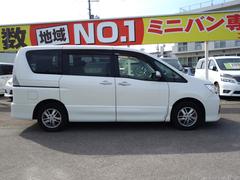 すべての車に外装のコーティングと各種ルームクリーニングを施工いたします！外装も内装も愛車はいつもピカピカキレイが気持ちいいですね♪ 5