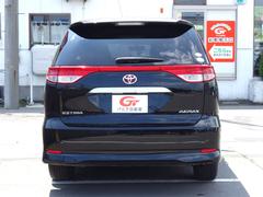 清潔感と高級感を兼ね備えたブラックの車体色です。掲載情報以外にも気になる点がございましたら、お気軽にお問い合わせください！ 4