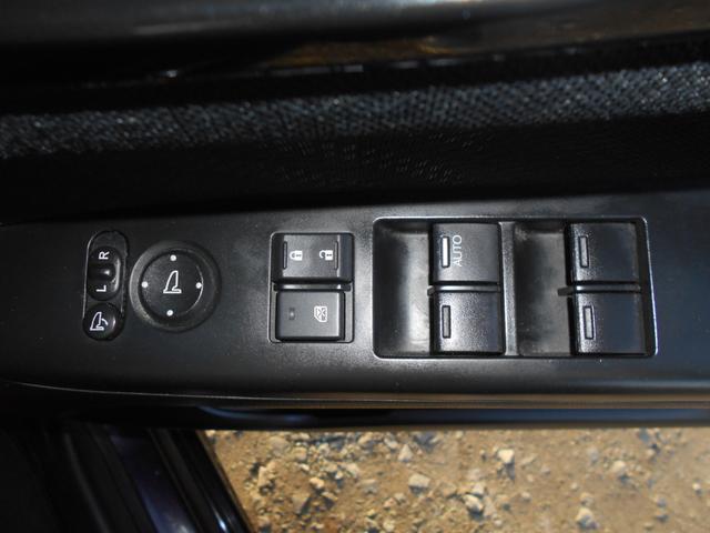 Ｎ－ＢＯＸカスタム Ｇ・Ｌパッケージ　４ＷＤ　エンジンスターター（25枚目）