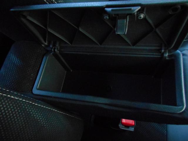 タント カスタムＸ　トップエディションＳＡＩＩＩ　４ＷＤ　片側電動スライド　エンジンスターター　ＥＴＣ　ナビ・ＴＶ　バックカメラ（26枚目）