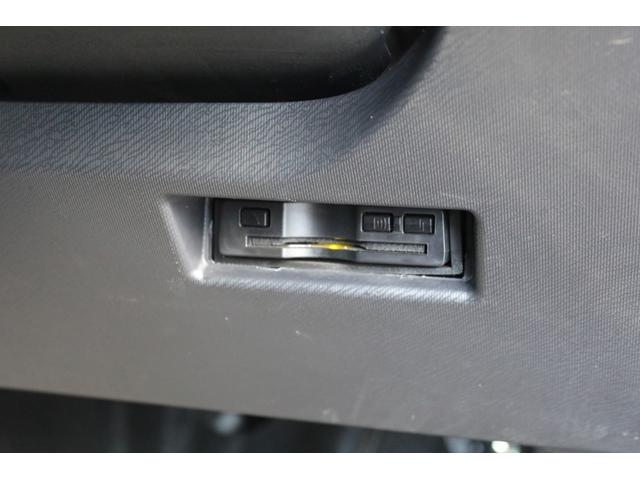 アクア クロスオーバー　純正ＳＤナビ　地デジ　Ｂｌｕｅｔｏｏｔｈオーディオ　バックカメラ　ドラレコ　トヨタセーフティーセンス　ビルトインＥＴＣ　ナノイーエアコン　寒冷地　シートヒーター　禁煙車（21枚目）