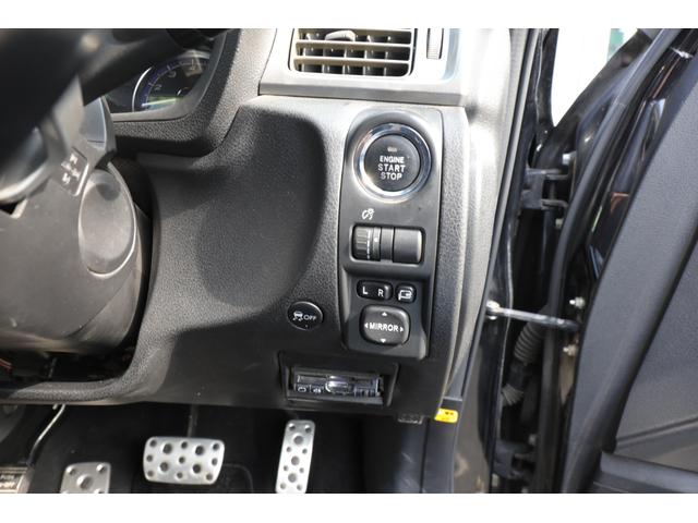 エクシーガ ２．５ｉ－Ｓアルカンターラセレクション　４ＷＤ　社外ＨＤＤナビ　フルオートエアコン　リモコンキー　ＥＴＣ　パドルシフト　オートライト　前席パワーシート　寒冷地　禁煙車　７人乗り　シートスチームクリーニング済み（15枚目）